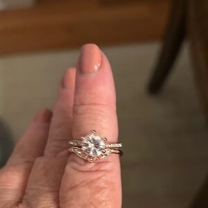 New Rose Gold costume Ring with Clear faux diamond Stone size 8